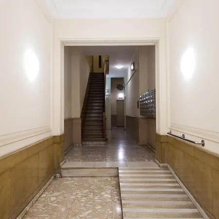 Apartamento Sagrada Familia - Padilla 305