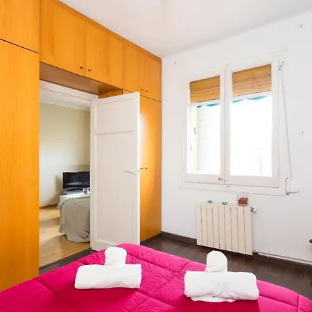 Apartment Sagrada Familia - Padilla 305